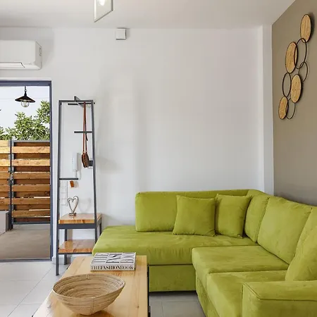 Iron - Nefeli & Oniros Villa
